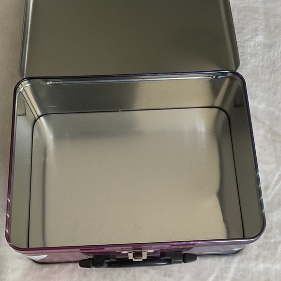 Pokemon Tin EMPTY - Picture 3 of 3